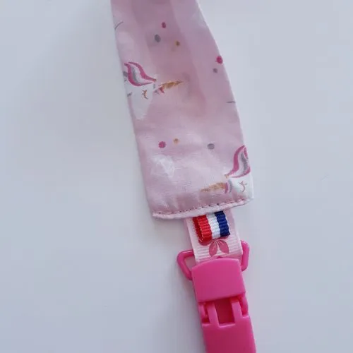 Attache tétine