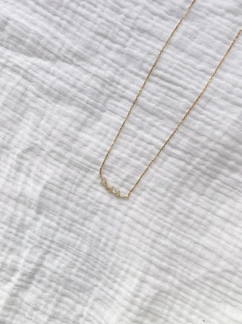 Collier doré - June